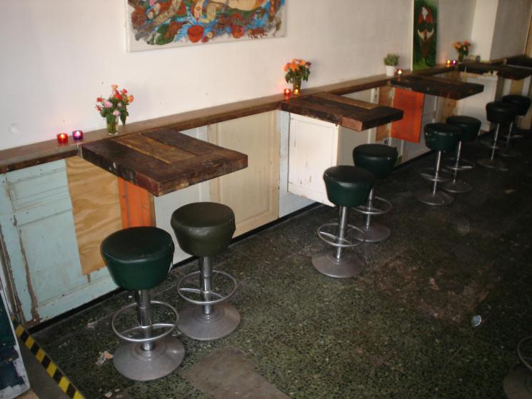 opklapbare tafelwand Café Speijk, wandmeubel, bedrijfsinrichting, tafel